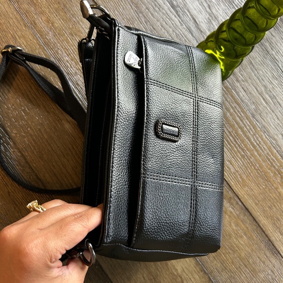 ✨ Elegant Black Leather Crossbody Bag – Timeless, Stylish & Practical ✨ - Picture 5 of 5